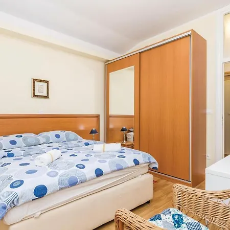 3 Bedroom Cozy In Holiday home Opatija
