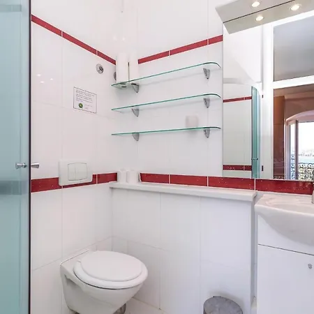 3 Bedroom Cozy In Holiday home