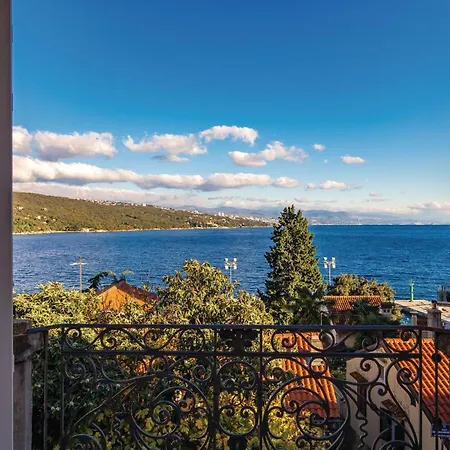 3 Bedroom Cozy In Opatija